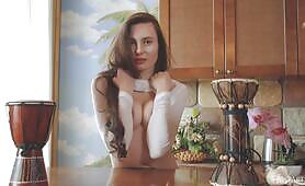 Lola Cherie-Drum