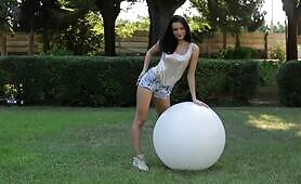 Sapphira A-Bike-and-Ball