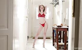 Lottie Magne-Glamorous