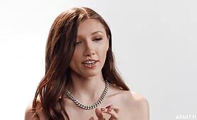HowWomenOrgasm 23 11 21 Maya Woulfe XXX 1080p