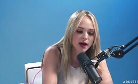 HowWomenOrgasm 24 01 30 Lilly Bell XXX 1080p